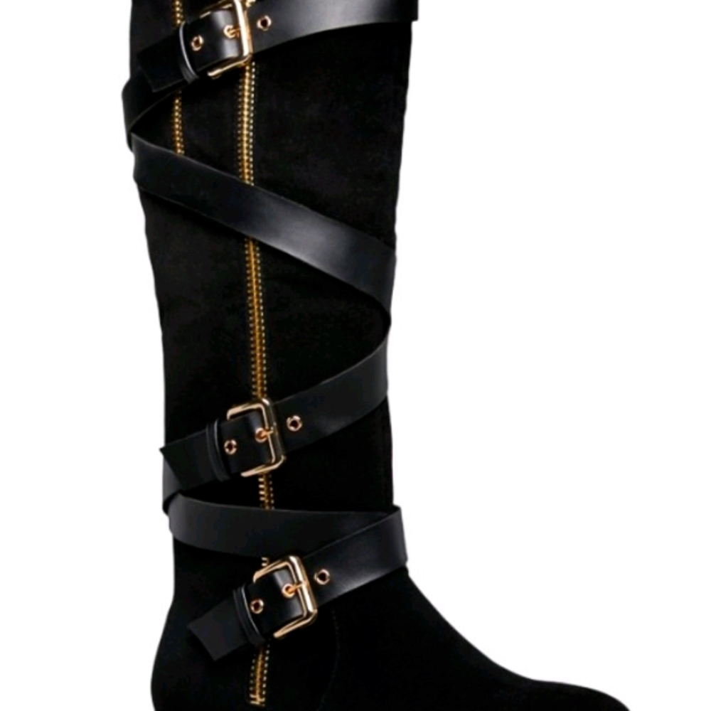 Flat Black Boots
